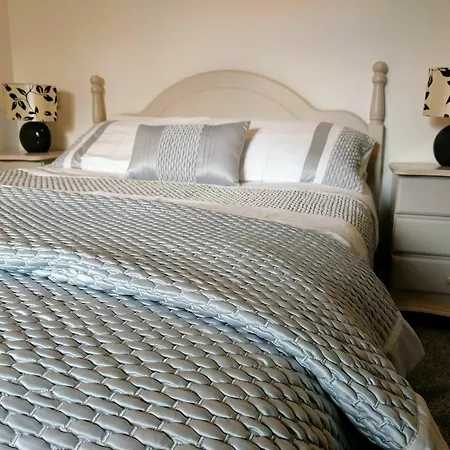 Slieve Bloom Manor Hostel-3
